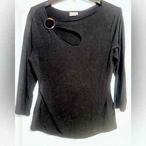 Black 3/4 sleeve shirt
